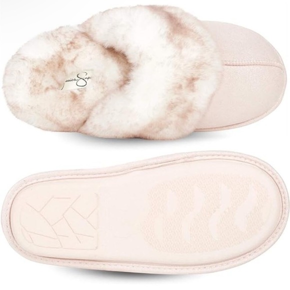 Jessica Simpson Women's Comfy Faux Fur Slippers - Picture 3 of 5